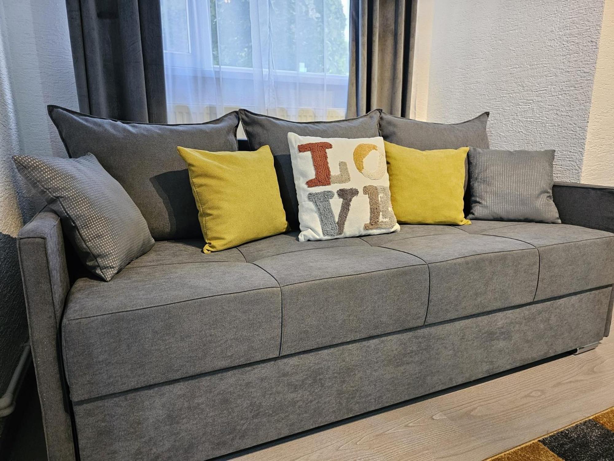 Mona Central Apartment Hunedoara Ngoại thất bức ảnh